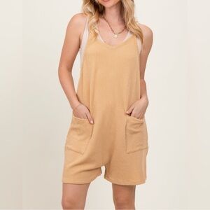 Thread & Supply NWT Tan Ribbed Sleeveless Knit Romper Shorts Size Medium